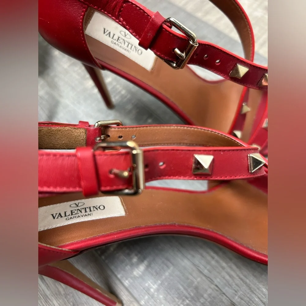 Valentino Garavani Red Studded Heels - Picture 9 of 9